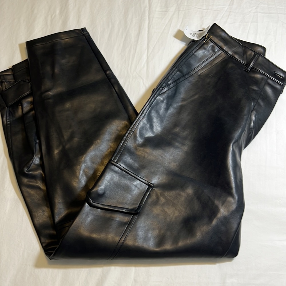 Wilfred vegan leather cargo pant